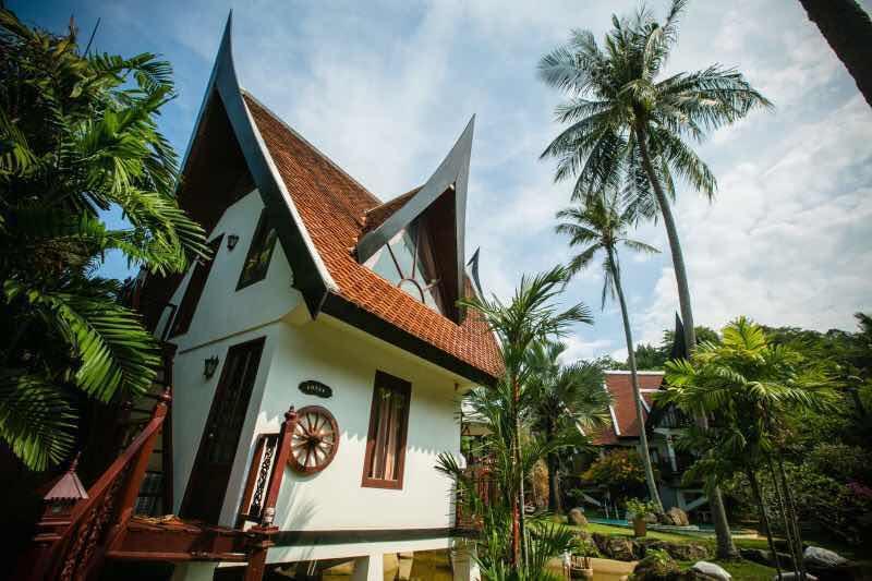 Coco Palace Resort Nai Harn Экстерьер фото